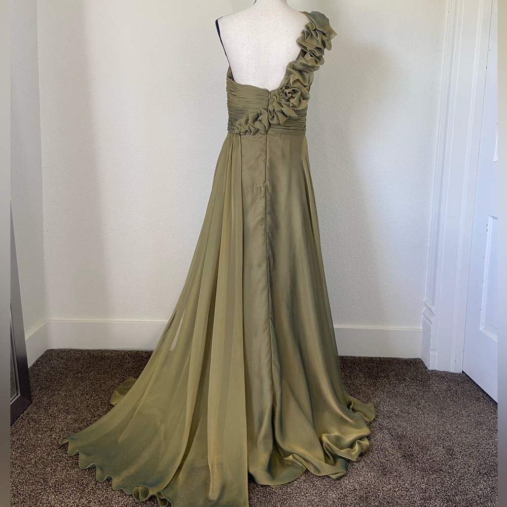 Vintage Mac Duggal Green Ruffle Gown Size 14 - Picture 4 of 12